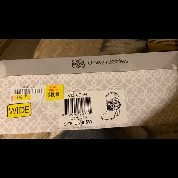 Boots - Picture 3 of 3